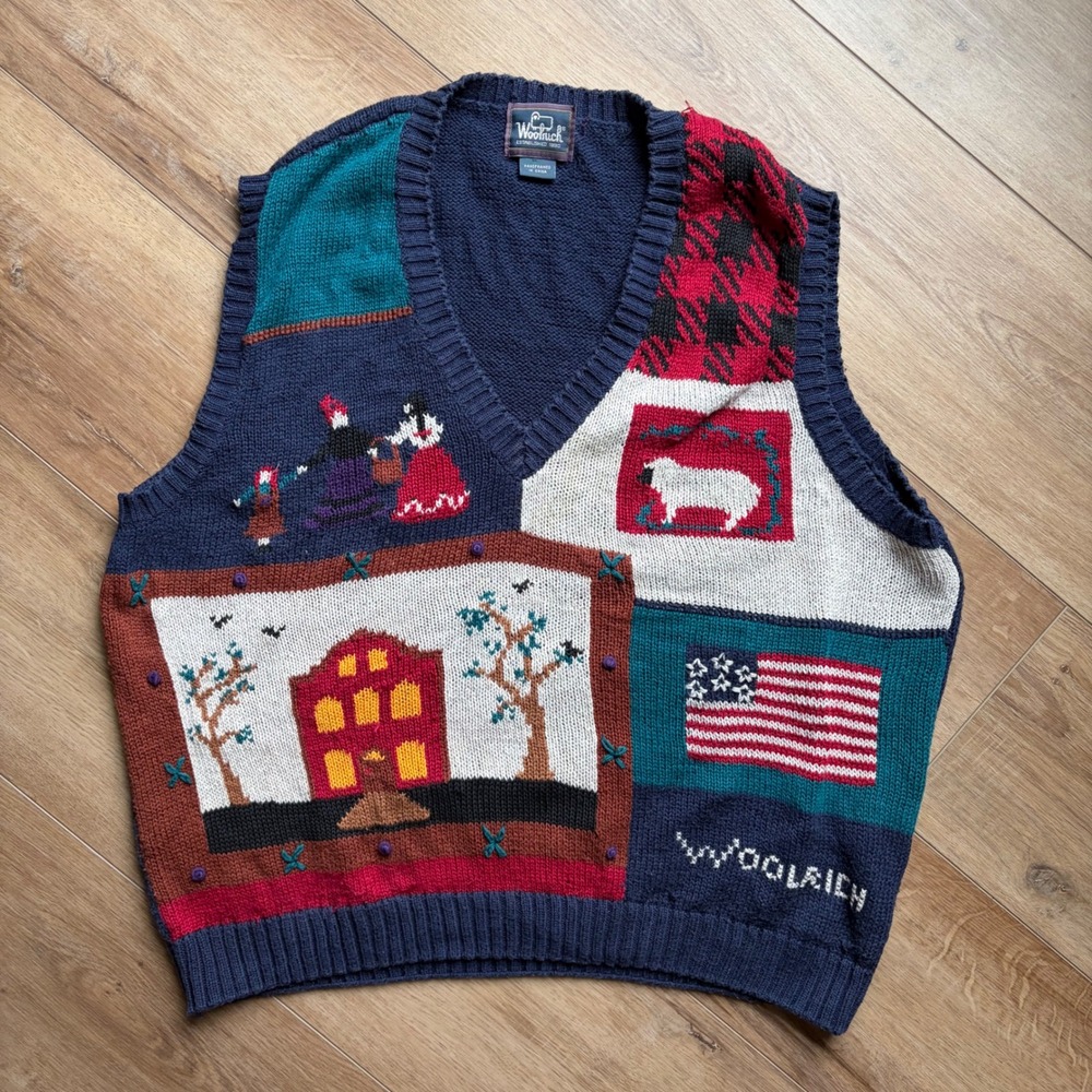 Vintage Woolrich L Sweater Vest Womens Cottagecore Grannycore Sheep Sweater 90s